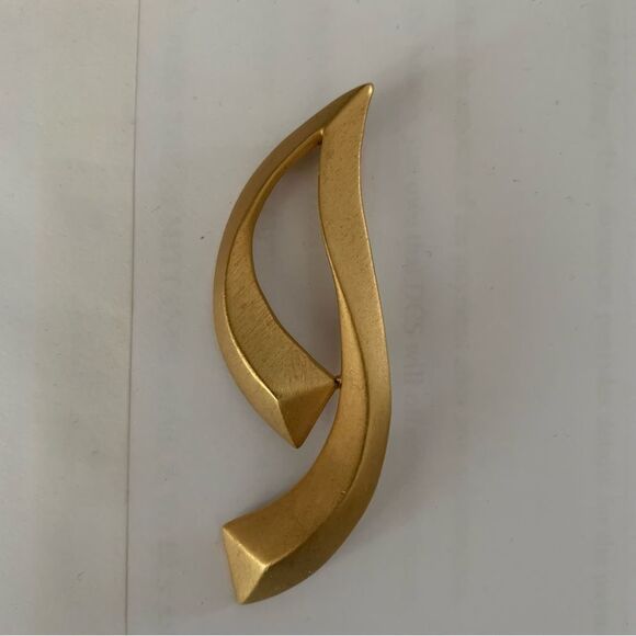 Vintage Estate Jewelry signed M Jent Brushed Gold Tone abstract brooch pin - Picture 1 of 6
